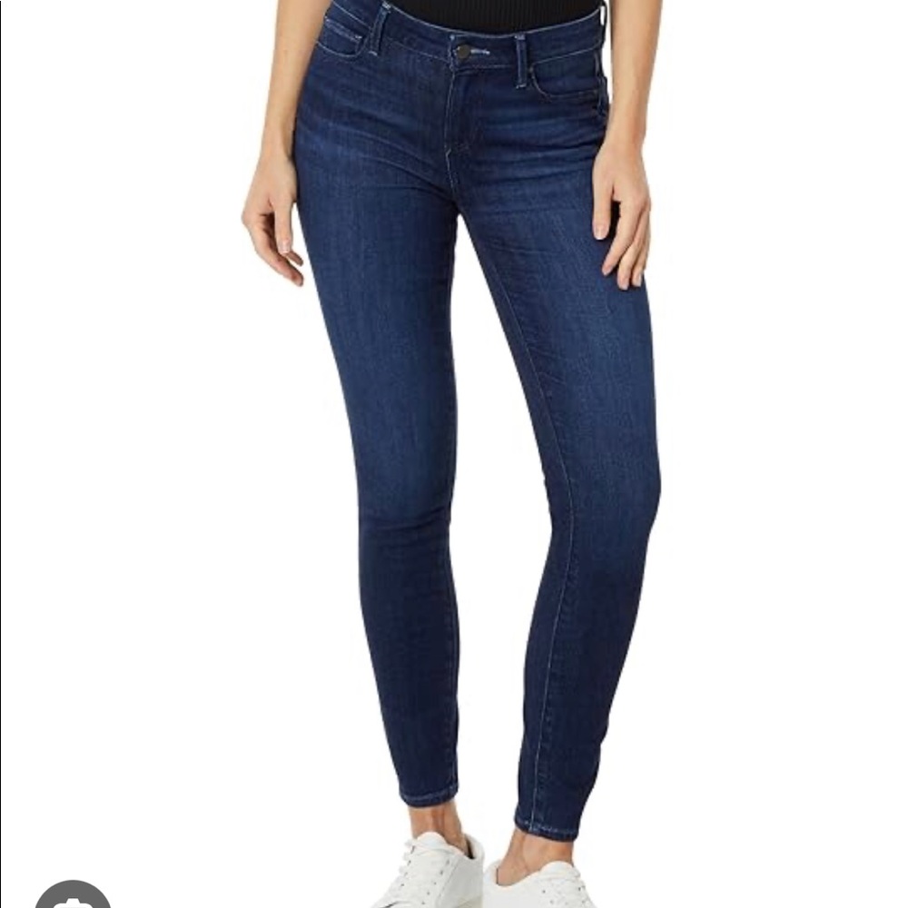Paige Premium Denim Verdugo Jegging Size 32
